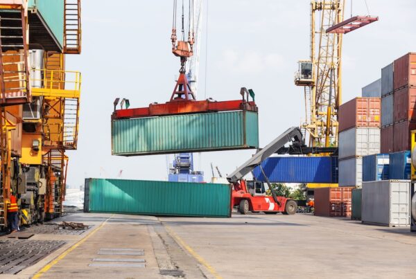 LTL Protect From Freeze: How Thermal Pallet Covers Ensure Last Mile Integrity